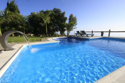 Ferienhaus mit Pool bei Tijarafe