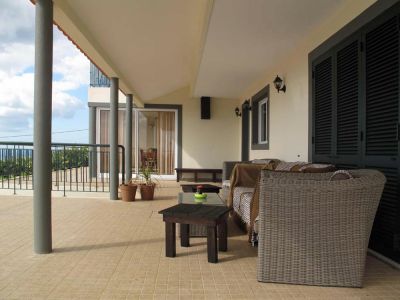 Villa mit Pool in Calheta MAD-033 große Terrasse
