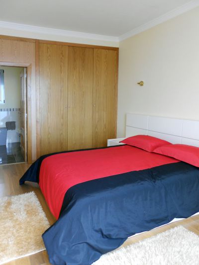Kleine Villa Madeira MAD-057 Schlafzimmer mit Doppelbett Bild 3