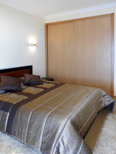 Kleine Villa Madeira MAD-057 Schlafzimmer mit Doppelbett 