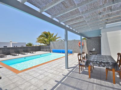 Villa  in Playa Blanca L-023 bheizter Pool und Esstsich