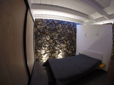 Schlafzimmer mit Doppelbett Bild 3