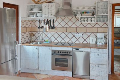 Fuerteventura Ferienhaus La Pared F-142 Küche mit Kühlgefrierkombi