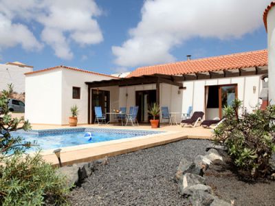 Private Villa Fuerteventura - Haus und Pool von Vorne