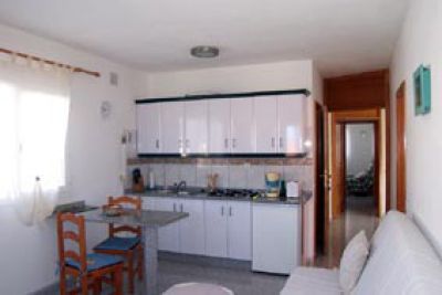 Wohnraum mit Küche Ferienwohnung F-176 in Tarajalejo auf Fuerteventura