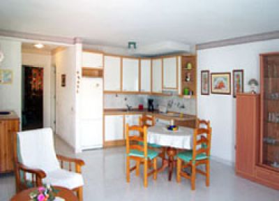 Ferienwohnung strandnah in Playa Blanca Lanzarote Küche