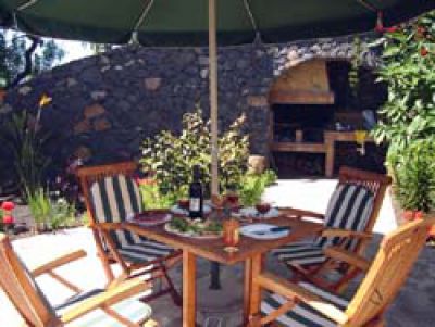 Gemütliche Terrasse der Finca auf La Palma