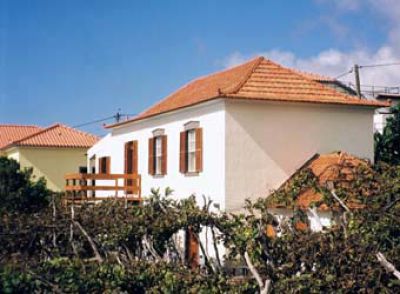 Bauernhaus mit zwei Ferienwohnungen und Swimmingpool Madeira Süd