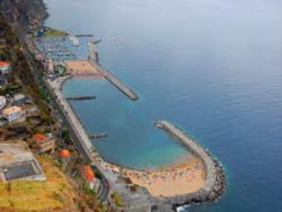 Hafen Calheta
