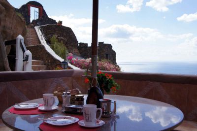 Ferienhaus Lanzarote L-061 Terrasse mit Tisch