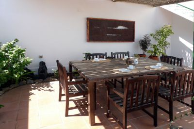 Lanzarote Villa L-046 Terrasse mit Esstisch