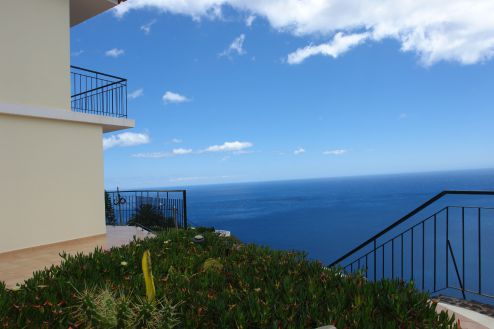 Meerblick Preiswerte Ferienwohnung Calheta Madeira