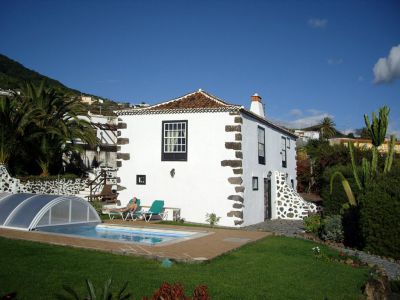 Finca  La Palma mit Pool und Grillplatz