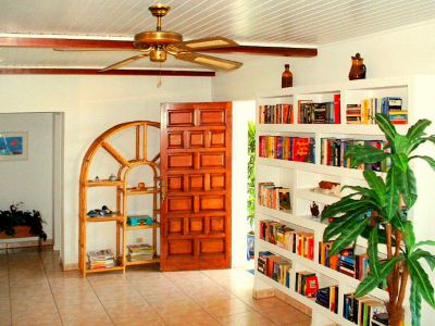 Teneriffa Ferienhaus TFN-070 Bücher