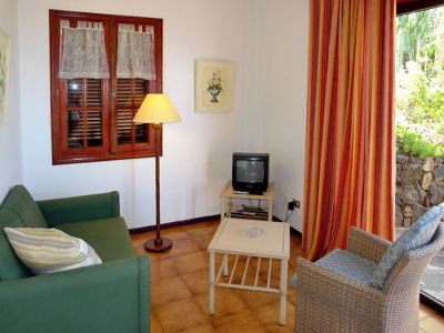 Teneriffa Ferienhaus TFN-050 A Wohnraum mit SAT-TV