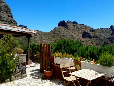 Teneriffa Finca TFN-240 Terrasse mit Bergblick