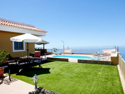 Teneriffa Ferienhaus TFS-092 mit Pool Sonnenwiese