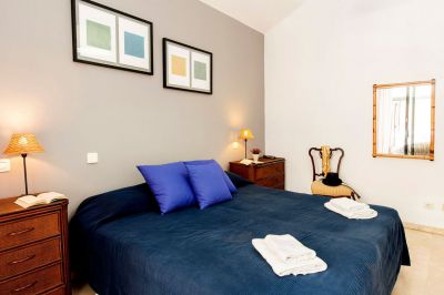 Gran Canaria G-097 Schlafzimmer mit großem Doppellbett