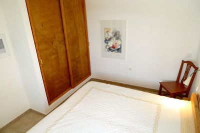 L-045 Ferienhaus Lanzarote Schlafzimmerschrank