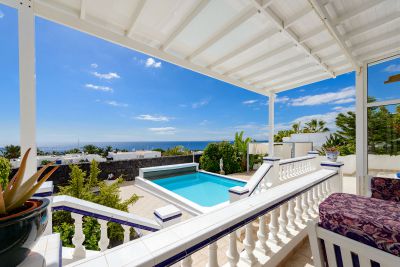 L-077 Villa in Puerto Calero Blick von oben auf den Pool