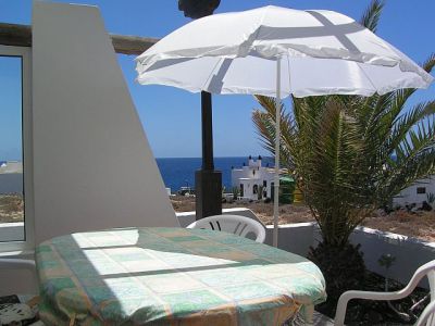 Lanzarote Ferienhaus am Meer zweite Terrasse L-167