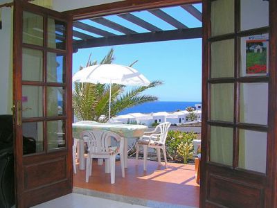 Lanzarote Ferienhaus Blick aus Terrassetür L-167