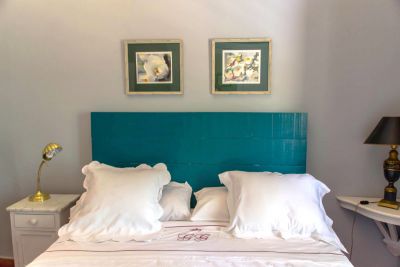 G-228 Finca Gran Canaria Schlafzimmer mit Doppelbett von vorne