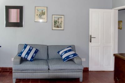 G-228 Finca Gran Canaria Wohnzimmer Blick auf Couch