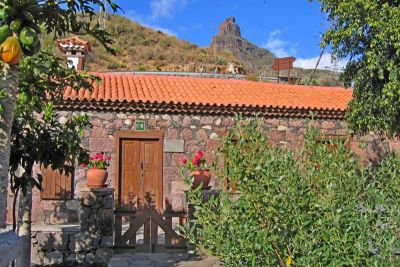 G-222 Finca Gran Canaria Haus von vorne