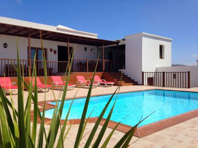 Großzügiges traumhaft gelegenes Ferienhaus Lanzarote mit Privatpool