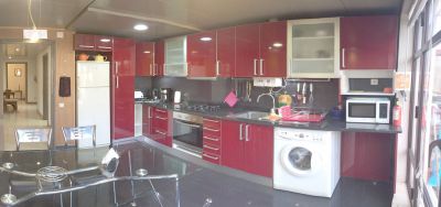 MAD-114 Ferienwohnung in Funchal Küche rechts