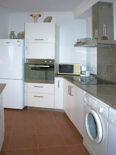Villa Madeira 052 Küche mit Waschmaschine