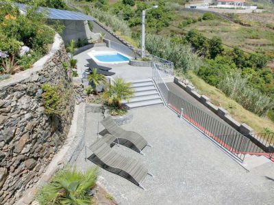 Villa Madeira 052 Blick auf den Pool von oben