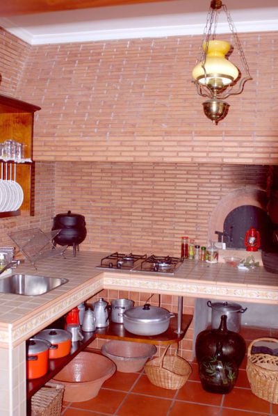 Ferienhaus Madeira 051 BBQ Raum mit Grill und Brotbackofen