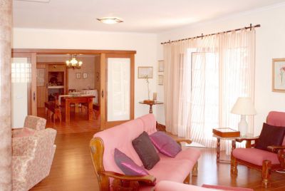 Ferienhaus Madeira 051 Wohnzimmer mit zwei Couchecken