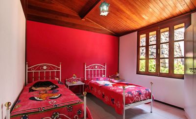 Ferienhaus La Palma Schlafzimmer mit Einzelbetten P-066 M