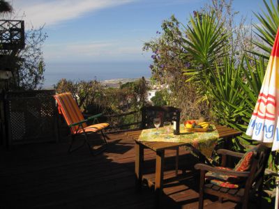 Teneriffa Ferienhaus TFS-040 Terrassentisch mit Stühlen