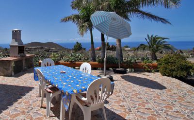 Ferienhaus La Palma Terrasse mit Grill P-145