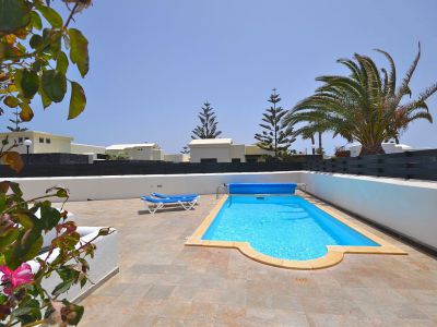 Lanzarote kleine gemütliche Villa Privatpool L-021