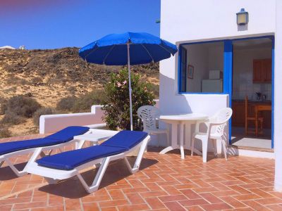 Lanzarote - Ferienwohnung für FKK Terrasse mit Sonnenliegen L-166