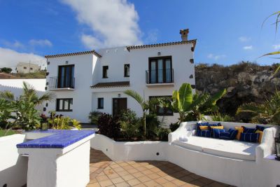 Teneriffa Ferienhaus Hausansicht mit Chilloutecke TFS-043