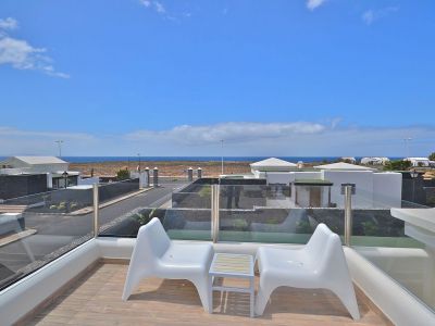 L-020 Playa Blanca Dachterrasse mit Sitzecke 