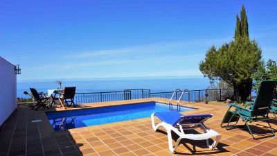 Ferienhaus La Palma Terrasse mit Sonnenliegen P-222