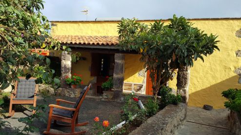 G-250 Gran Canaria Finca mit Jacuzzi - Hausansicht