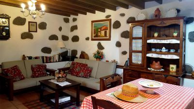 Finca Gran Canaria Wohnraum mit Couch G-240