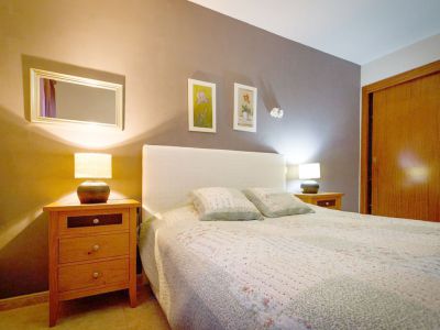 Ferienwohnung G-152 - Schlafzimmer mit Doppelbett Bild 1