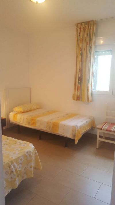 Schlafzimmer mit Einzelbetten 1
