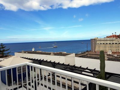 Überdachte Terrasse Balkon mit Meerblick