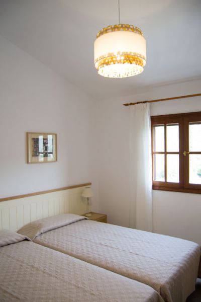 Schlafzimmer mit Doppelbett / Ferienwohnung G-014 Bild 5