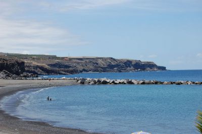 Playa San Juan Bucht mit Strand